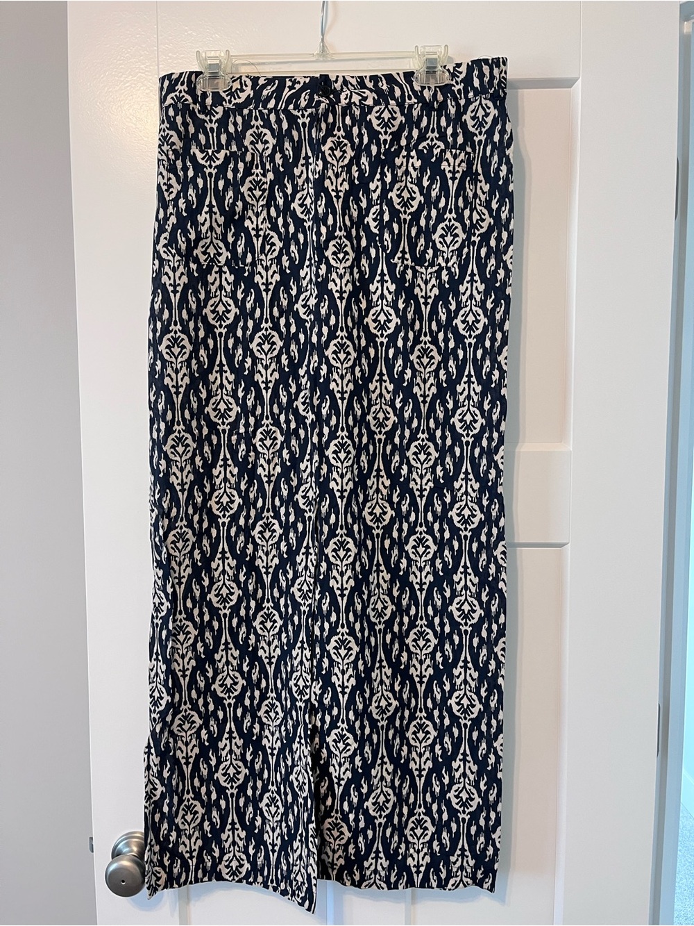 Zara Navy and White Damask Pants